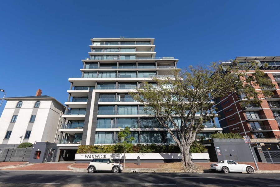 3 Bedroom Property for Sale in Green Point Western Cape